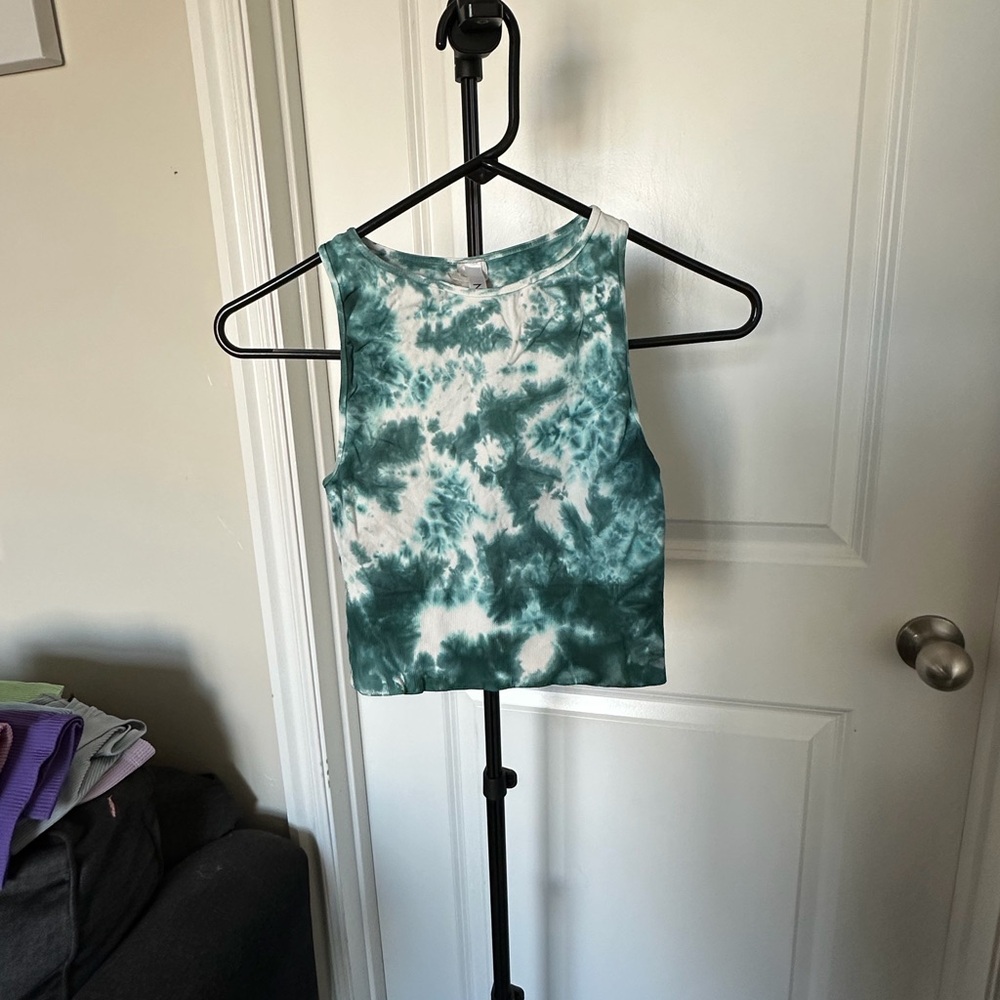 Nikibiki Green Tie-Dye Crop Top